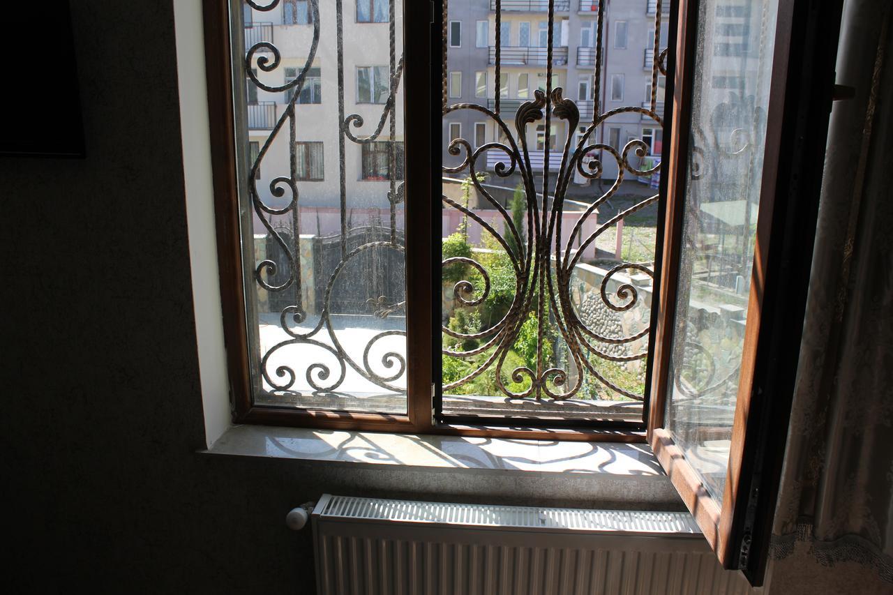 Hotel Mimino Tbilisi Exterior photo
